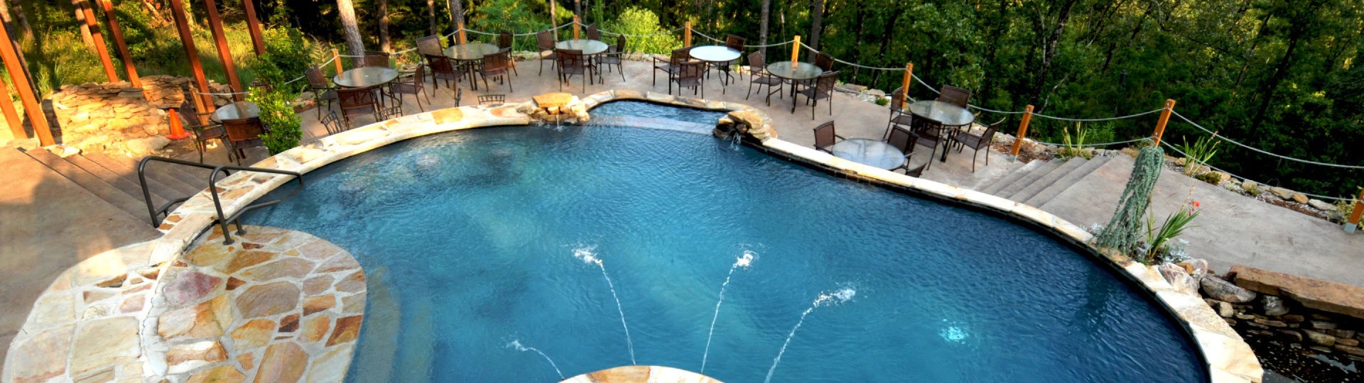 breadcrumb Swimming Pools